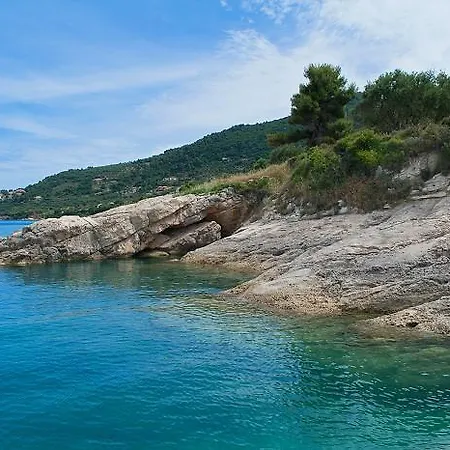 Inn Arba Marathias (Zakynthos)